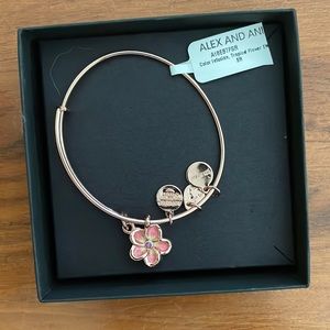NWOT Alex & Ani tropical flower bracelet
